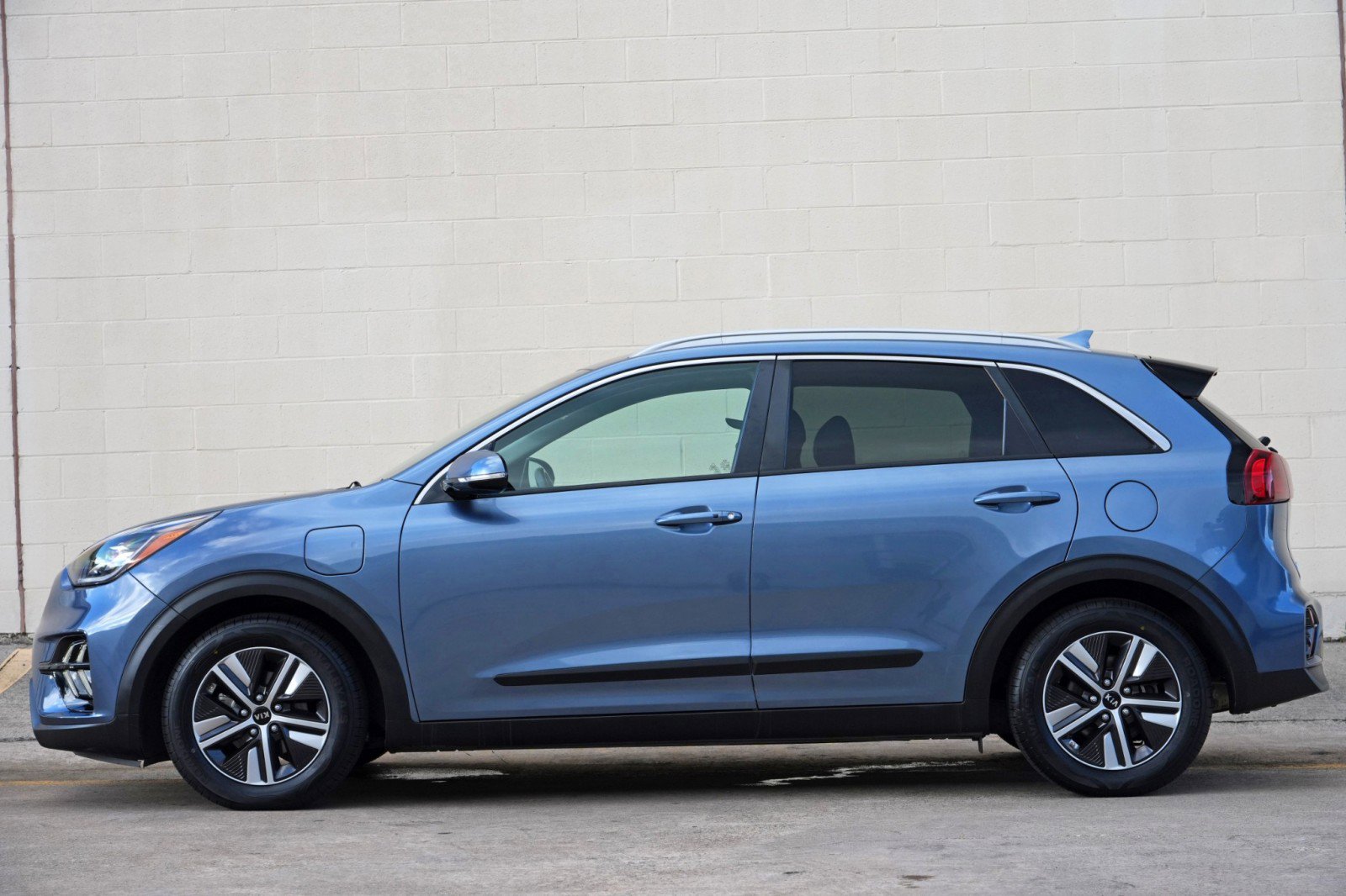 Used 2020 Kia Niro EX Premium FWD image 8