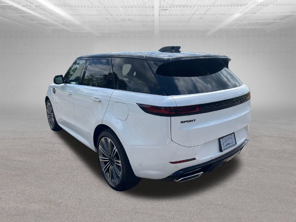 New 2026 Land Rover Range Rover Sport Dynamic SE AWD/4WD image 3