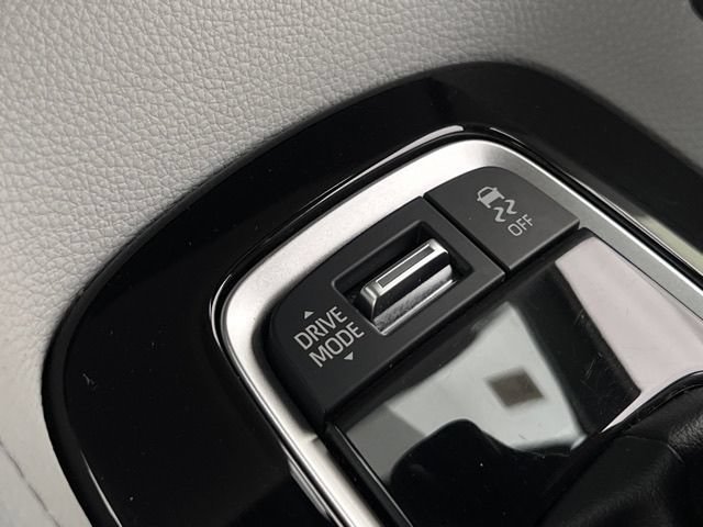 Used 2023 Toyota Corolla XSE FWD image 20