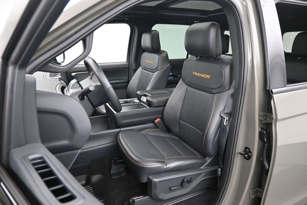 Certified 2025 Ford Expedition Tremor AWD/4WD image 19