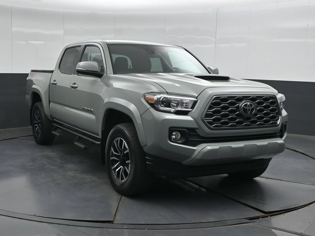 Used 2023 Toyota Tacoma TRD Sport AWD/4WD image 4
