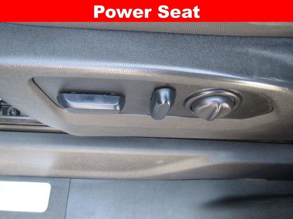 Used 2022 GMC Sierra 3500 SLE w/ SLE Value Package image 25