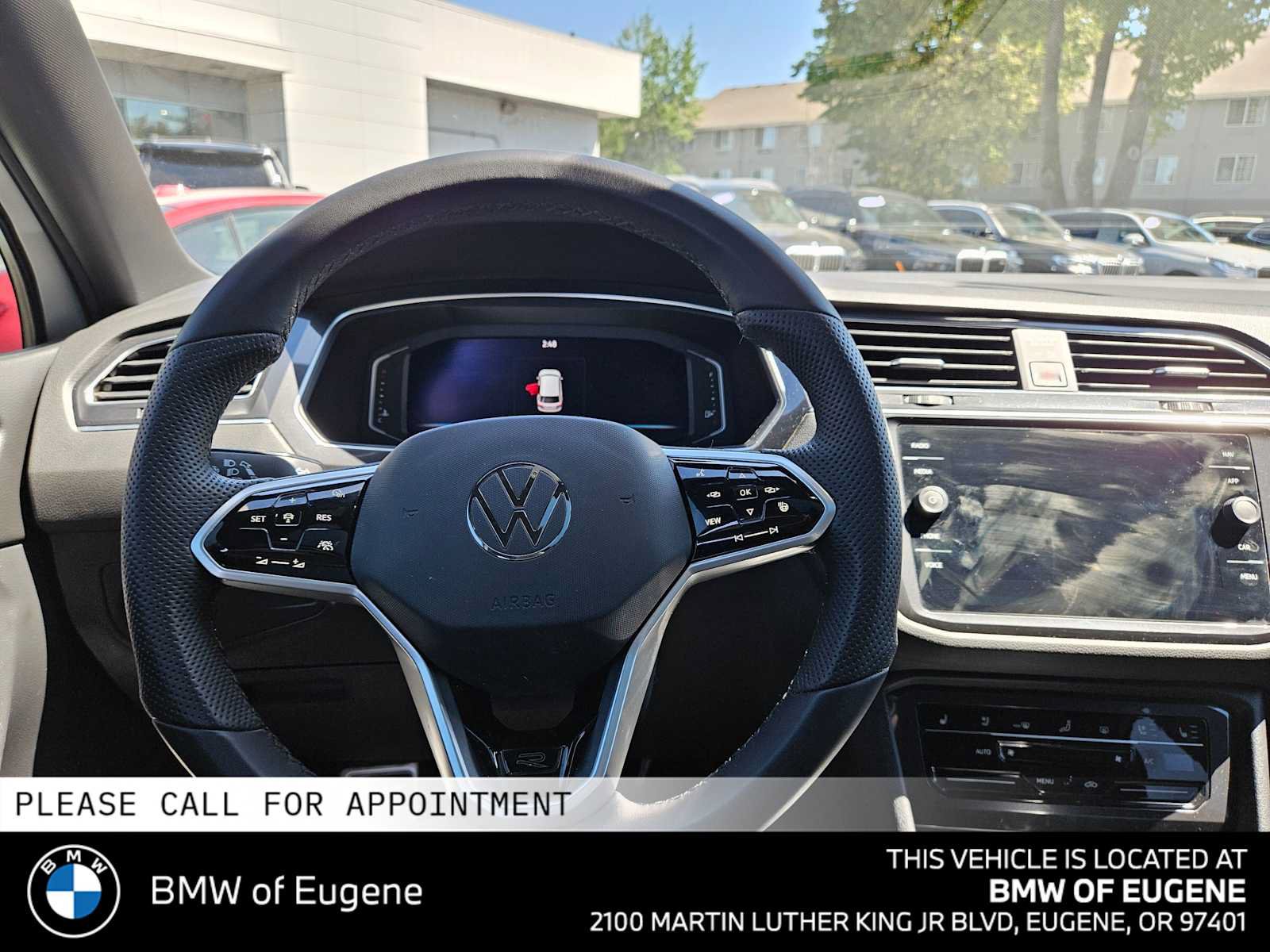 Used 2022 Volkswagen Tiguan SEL R-Line AWD/4WD image 22