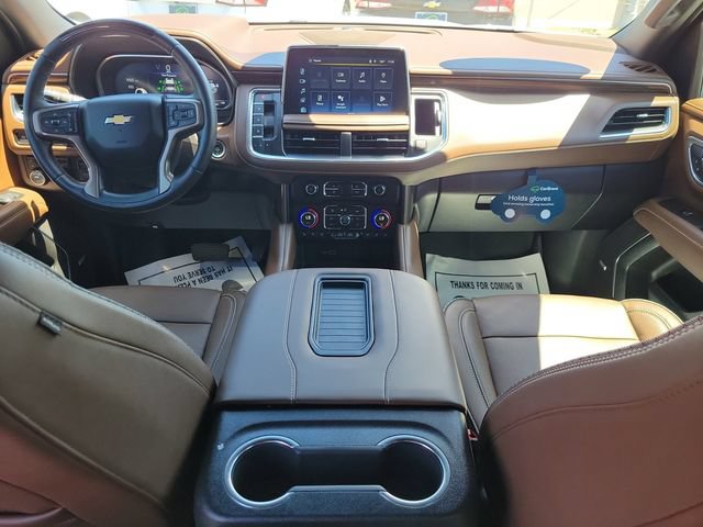 Used 2024 Chevrolet Suburban High Country w/ Advanced Technology Package AWD/4WD image 2