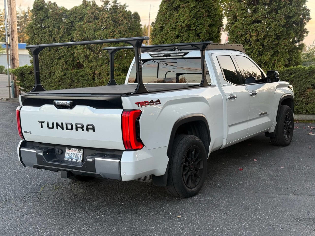 Used 2022 Toyota Tundra Limited image 4