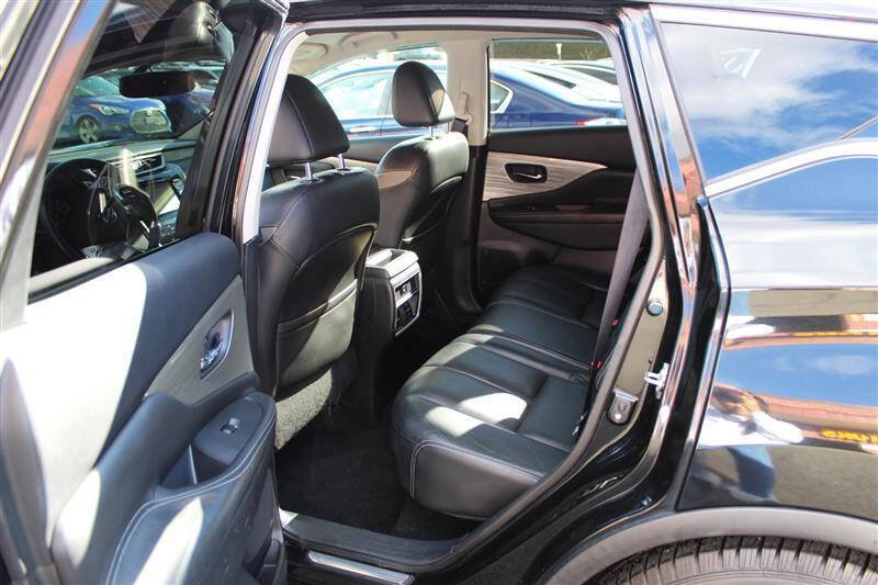 Used 2015 Nissan Murano SL w/ Cargo Package image 24