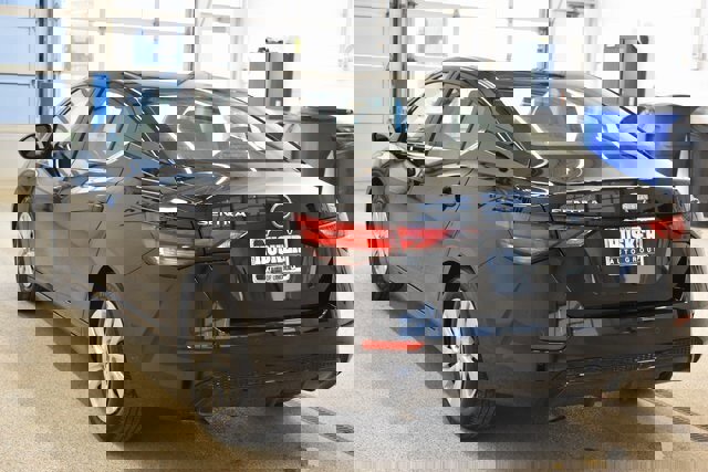 Used 2025 Nissan Sentra S image 10