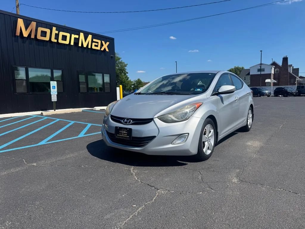 Used 2013 Hyundai Elantra GLS w/ Preferred Pkg FWD image 1