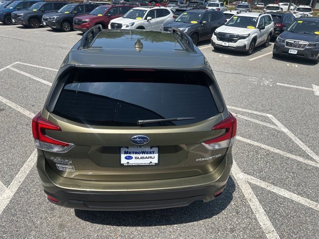 Used 2022 Subaru Forester Premium image 6