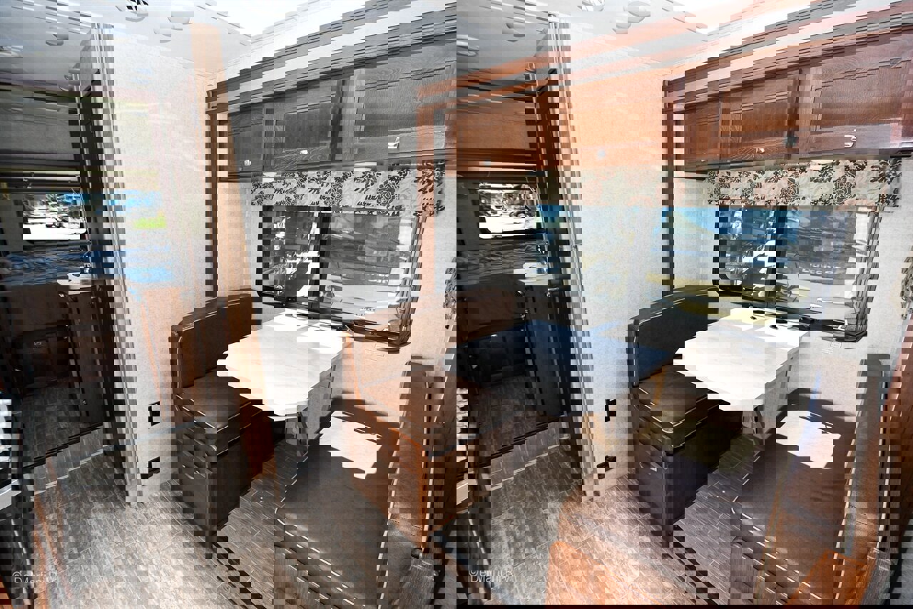 Used 2018 Mercedes-Benz Sprinter 3500 image 5