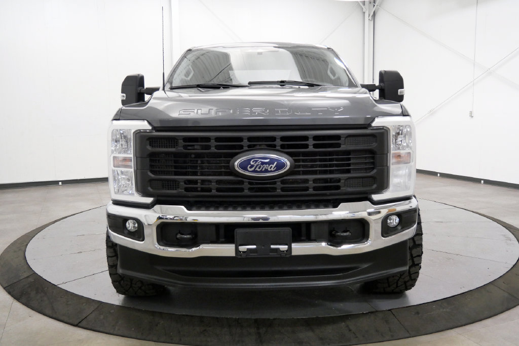 Used 2023 Ford F250 XL w/ XL Driver Assist Package AWD/4WD image 3