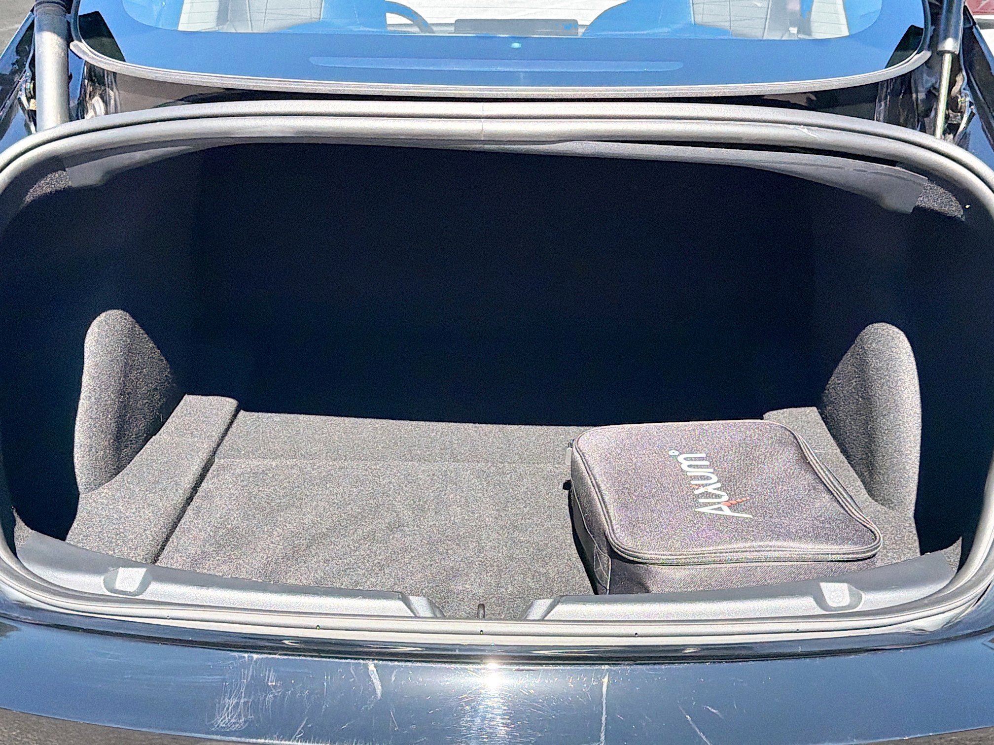 Used 2023 Tesla Model 3 Standard Range image 11