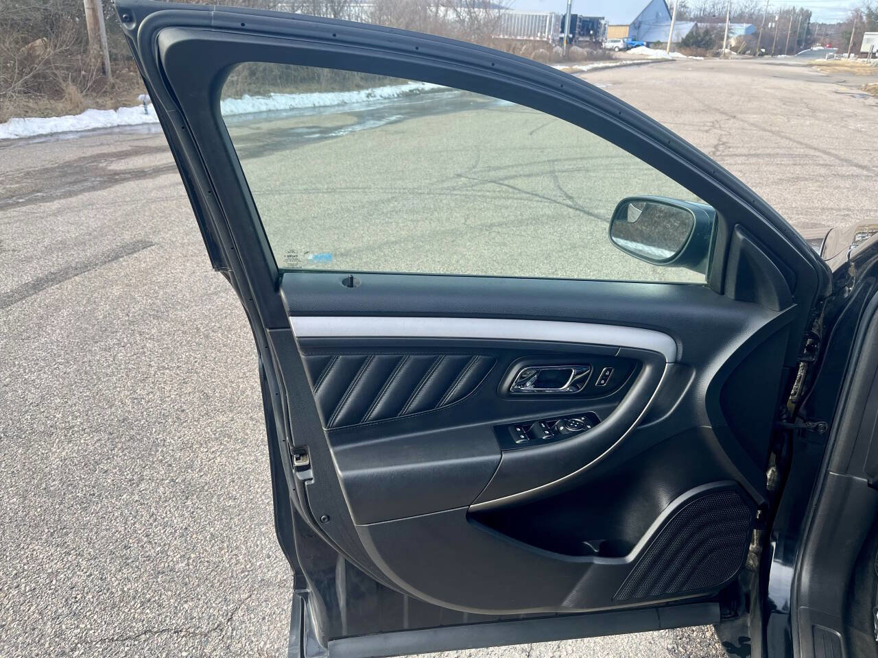 Used 2013 Ford Taurus SEL image 23