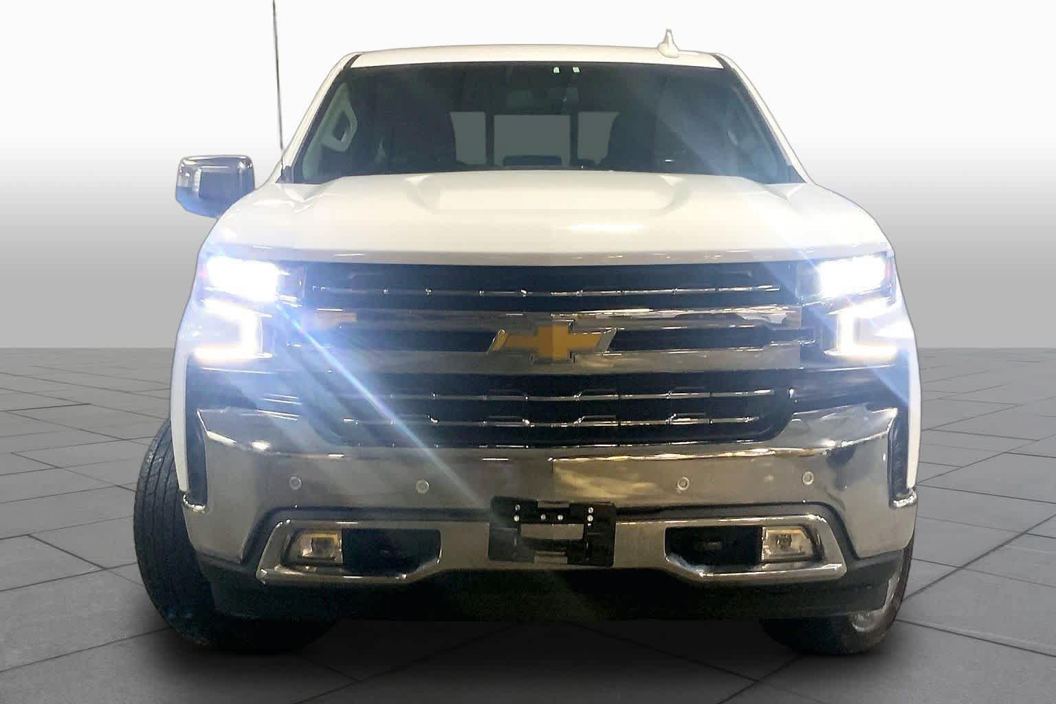 Used 2021 Chevrolet Silverado 1500 LTZ w/ LTZ Convenience Package II AWD/4WD image 4
