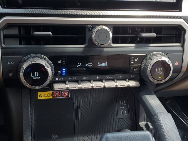Used 2025 Toyota 4Runner Limited RWD image 37