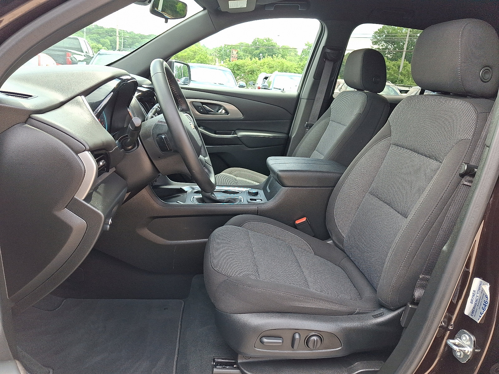 Certified 2023 Chevrolet Traverse LT w/ LPO, Cargo Package AWD/4WD image 15