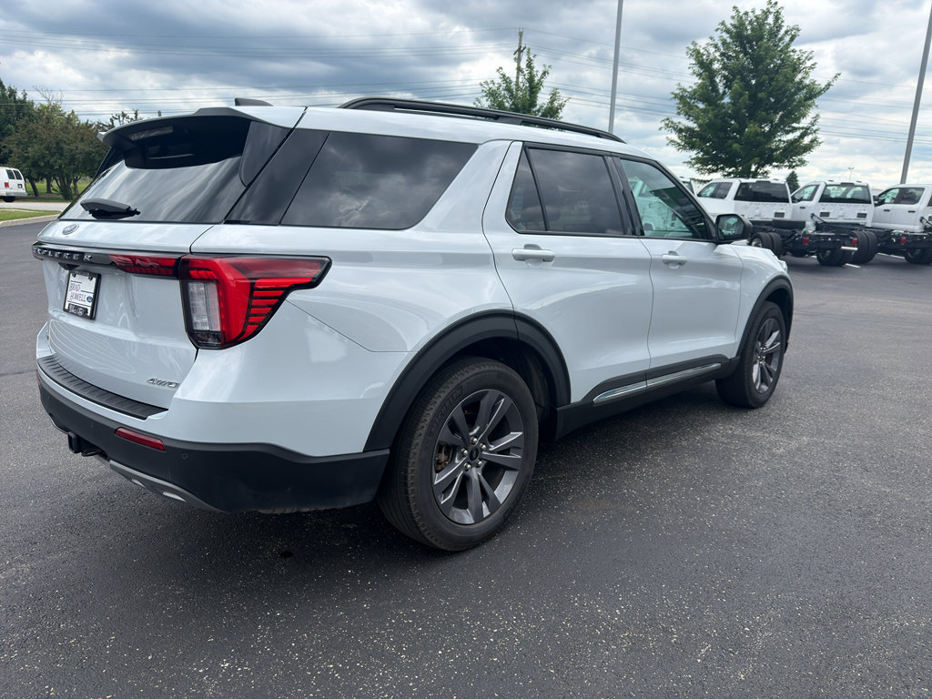 Used 2025 Ford Explorer Active w/ Active Comfort Package AWD/4WD image 6
