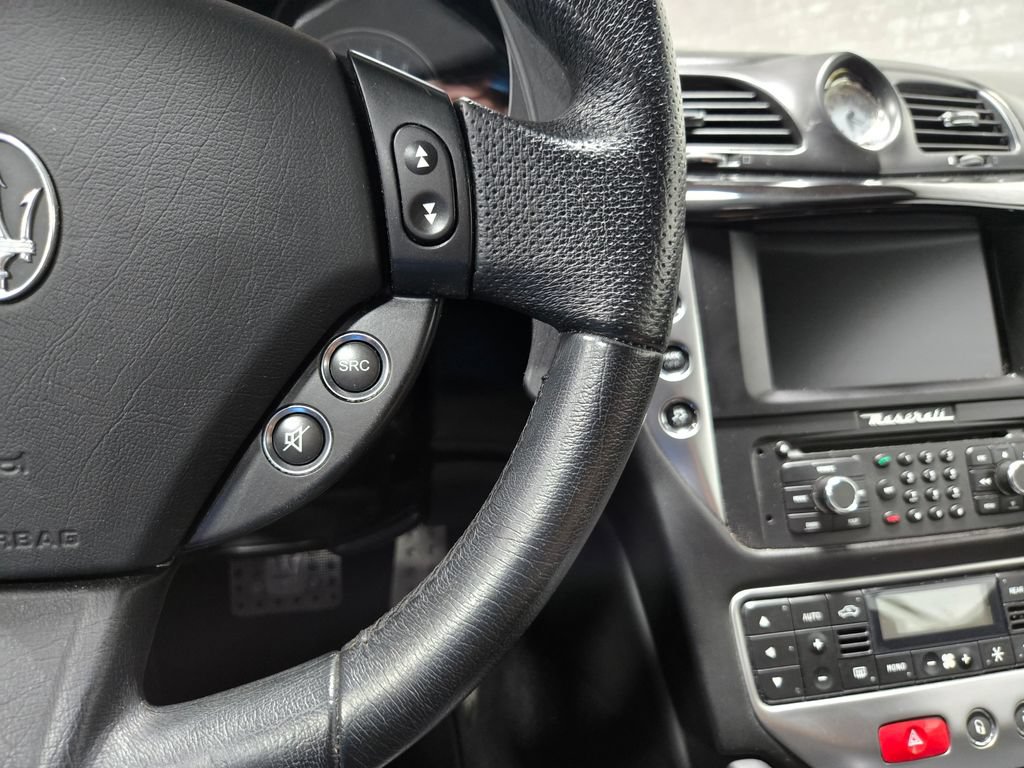 Used 2016 Maserati GranTurismo Sport RWD image 18