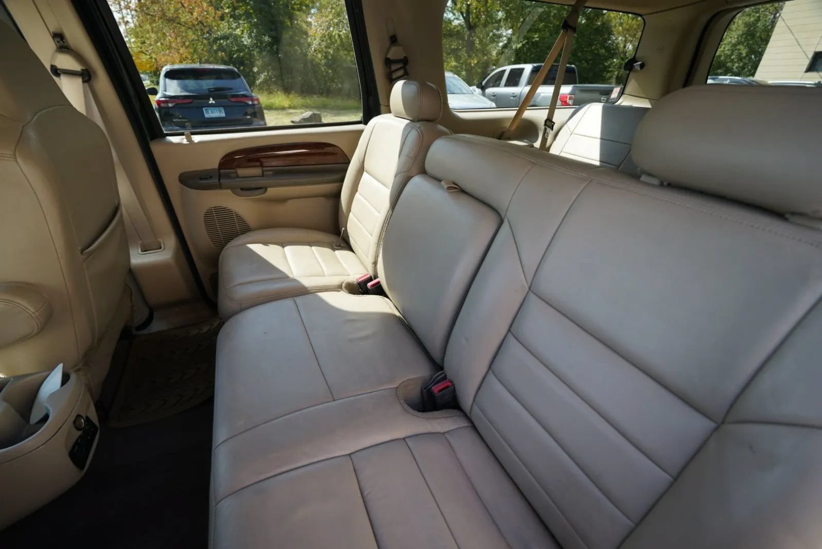 Used 2002 Ford Excursion Limited AWD/4WD image 26