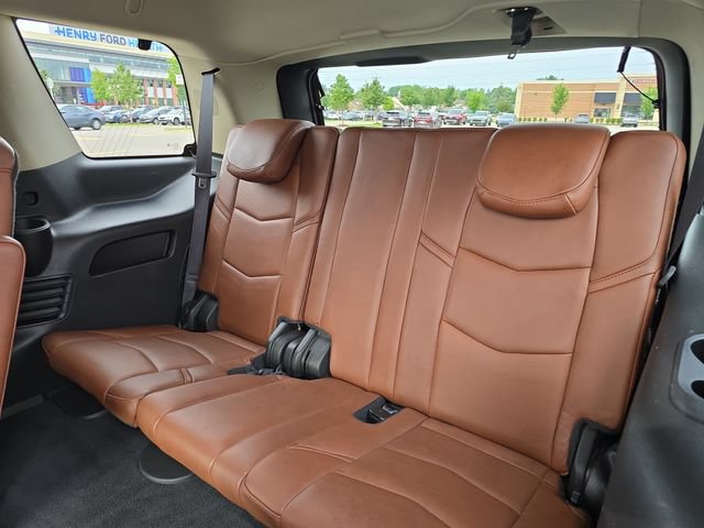 Used 2019 Cadillac Escalade Premium Luxury AWD/4WD image 27