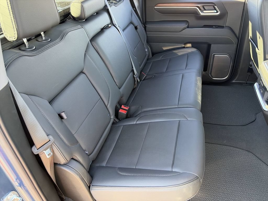 Used 2025 GMC Sierra 1500 Denali w/ Denali Reserve Package AWD/4WD image 30