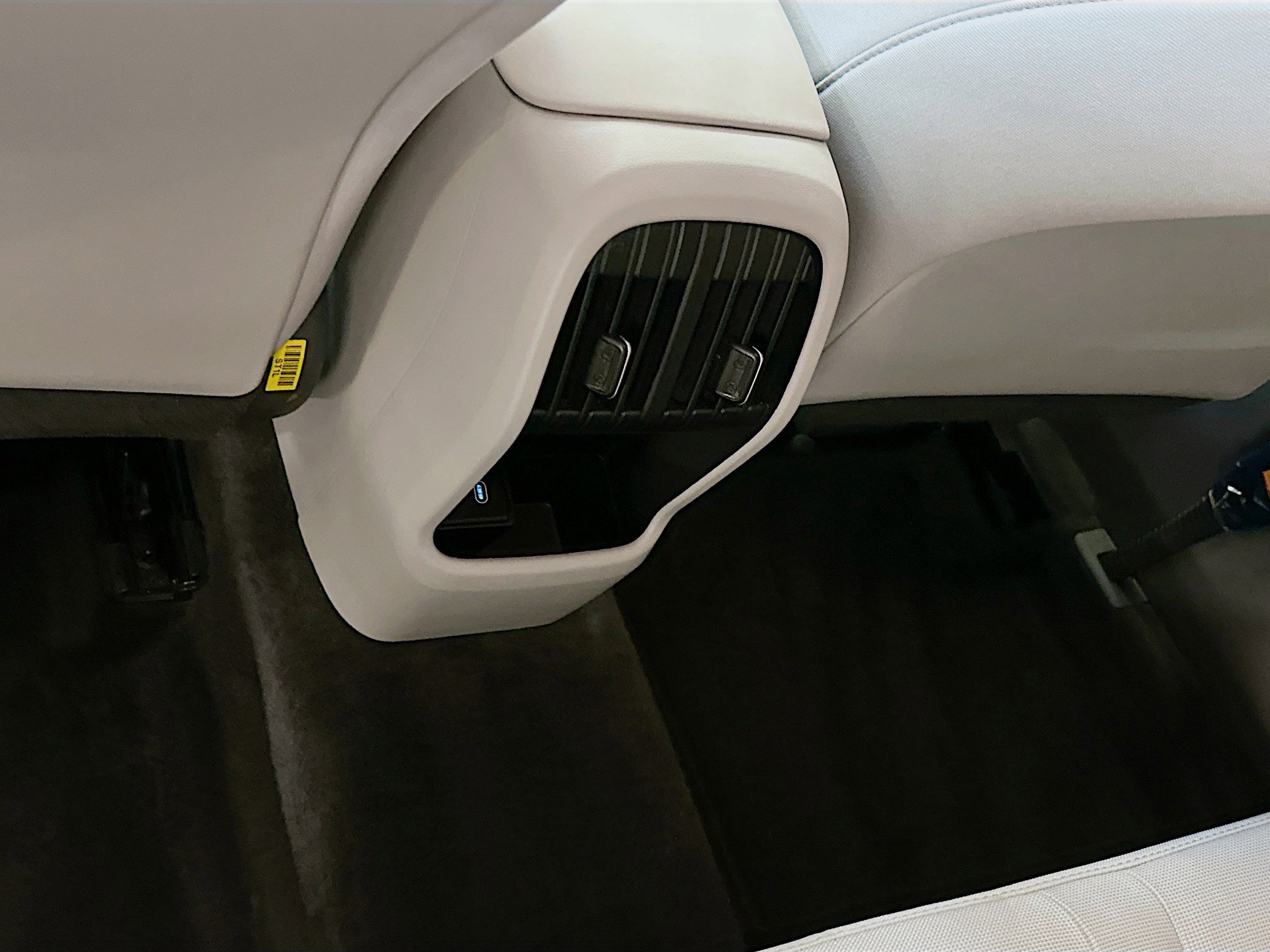 Used 2025 Hyundai Kona SEL image 28