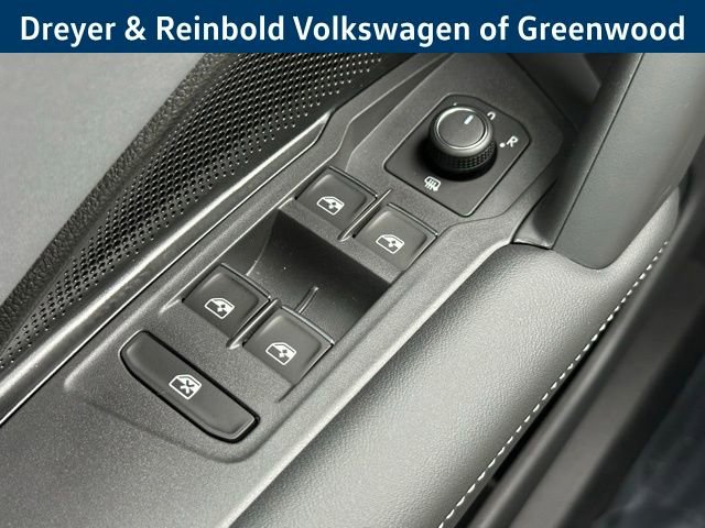 New 2026 Volkswagen Tiguan SE image 23