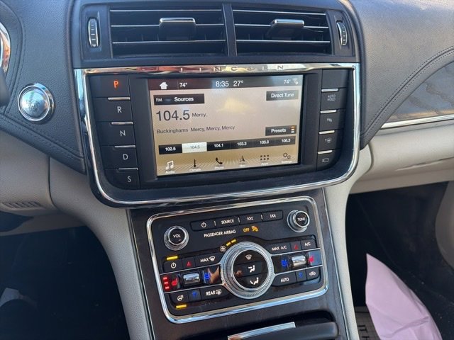 Used 2018 Lincoln Continental Reserve image 20