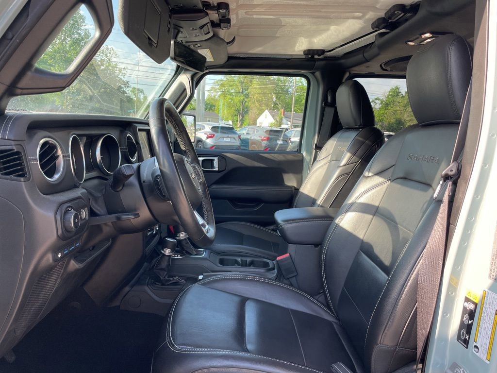 Used 2023 Jeep Wrangler Unlimited Sahara w/ Cold Weather Group AWD/4WD image 10