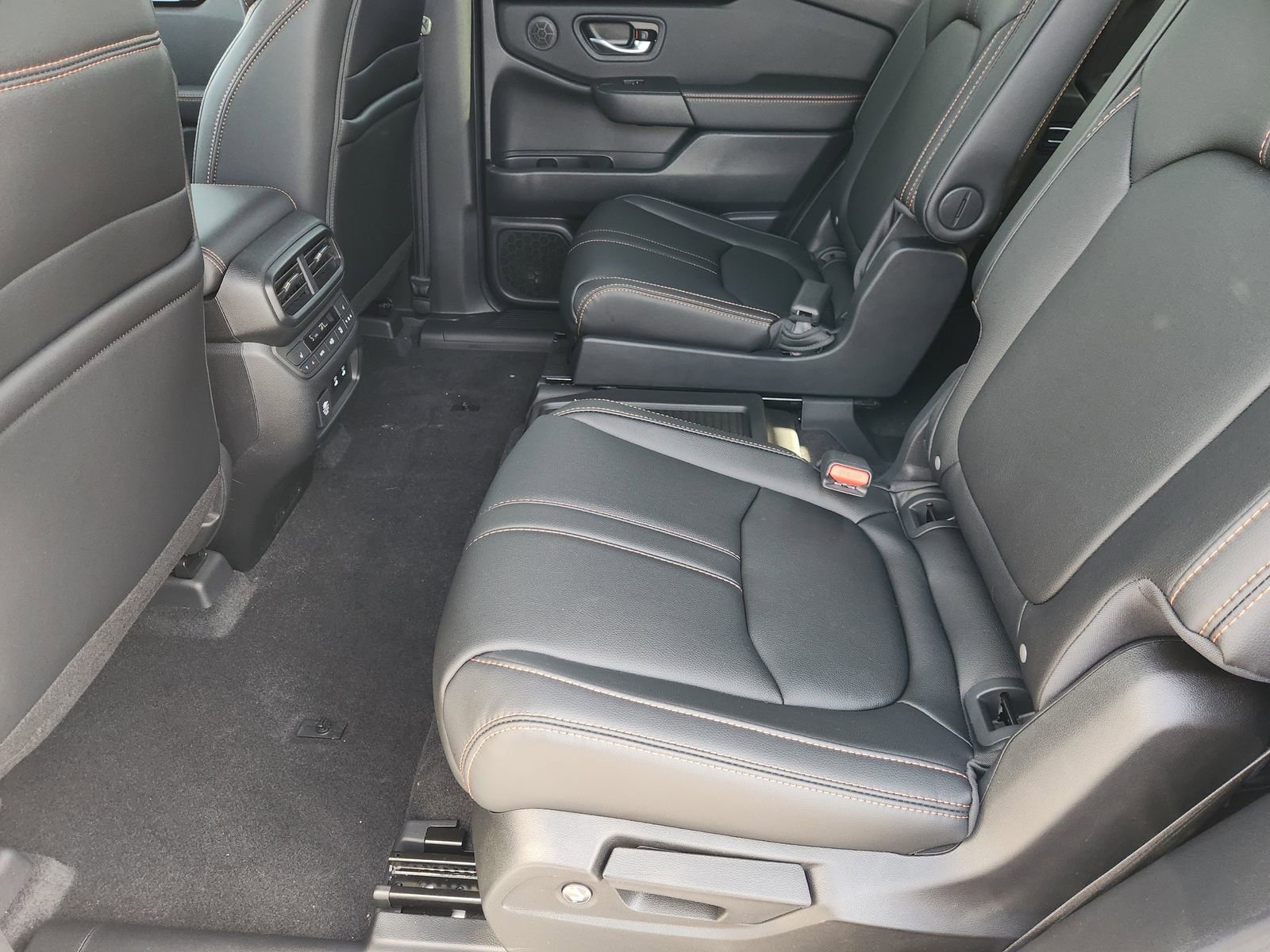 New 2026 Honda Pilot TrailSport image 34