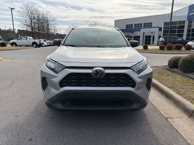 Used 2021 Toyota RAV4 LE image 2