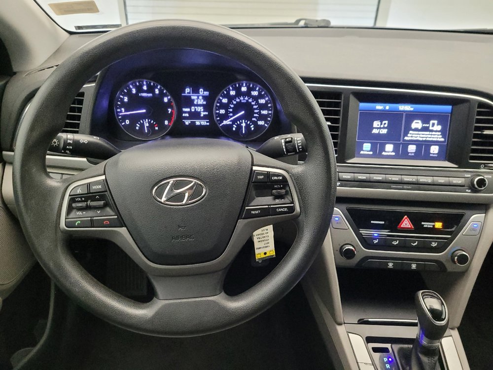 Used 2017 Hyundai Elantra SE image 22