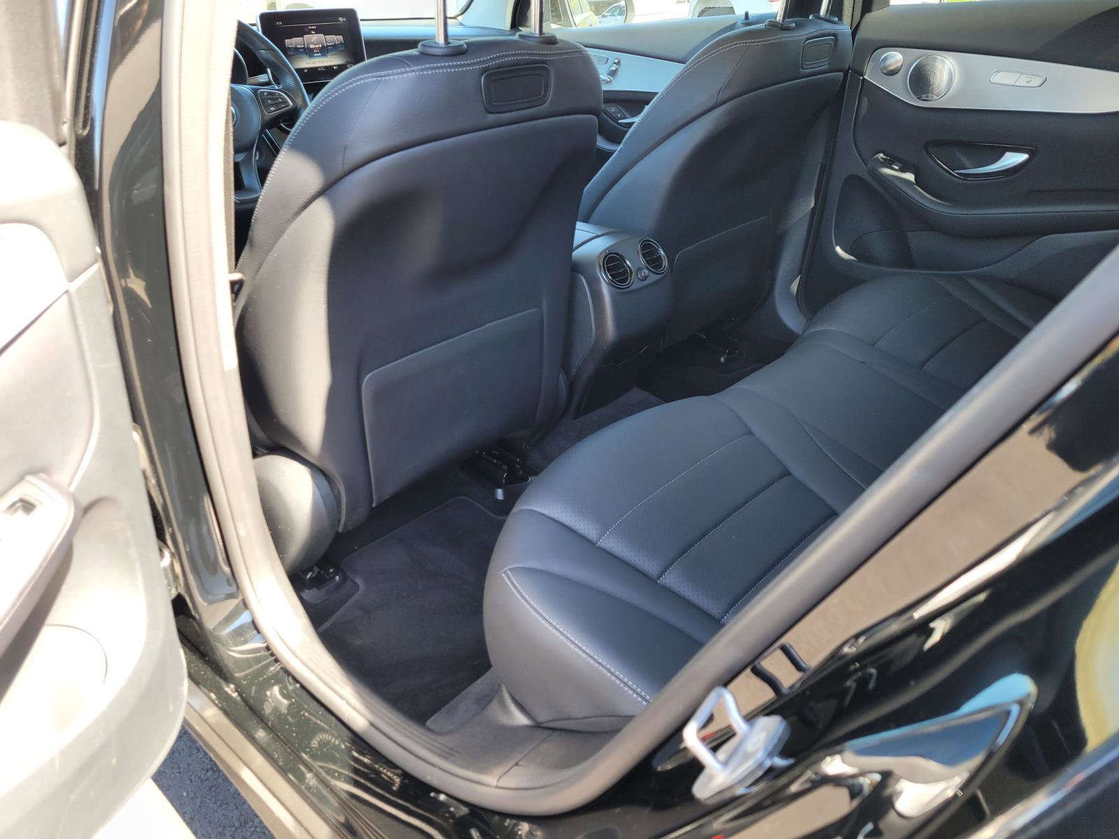 Used 2019 Mercedes-Benz GLC 300 4MATIC image 14