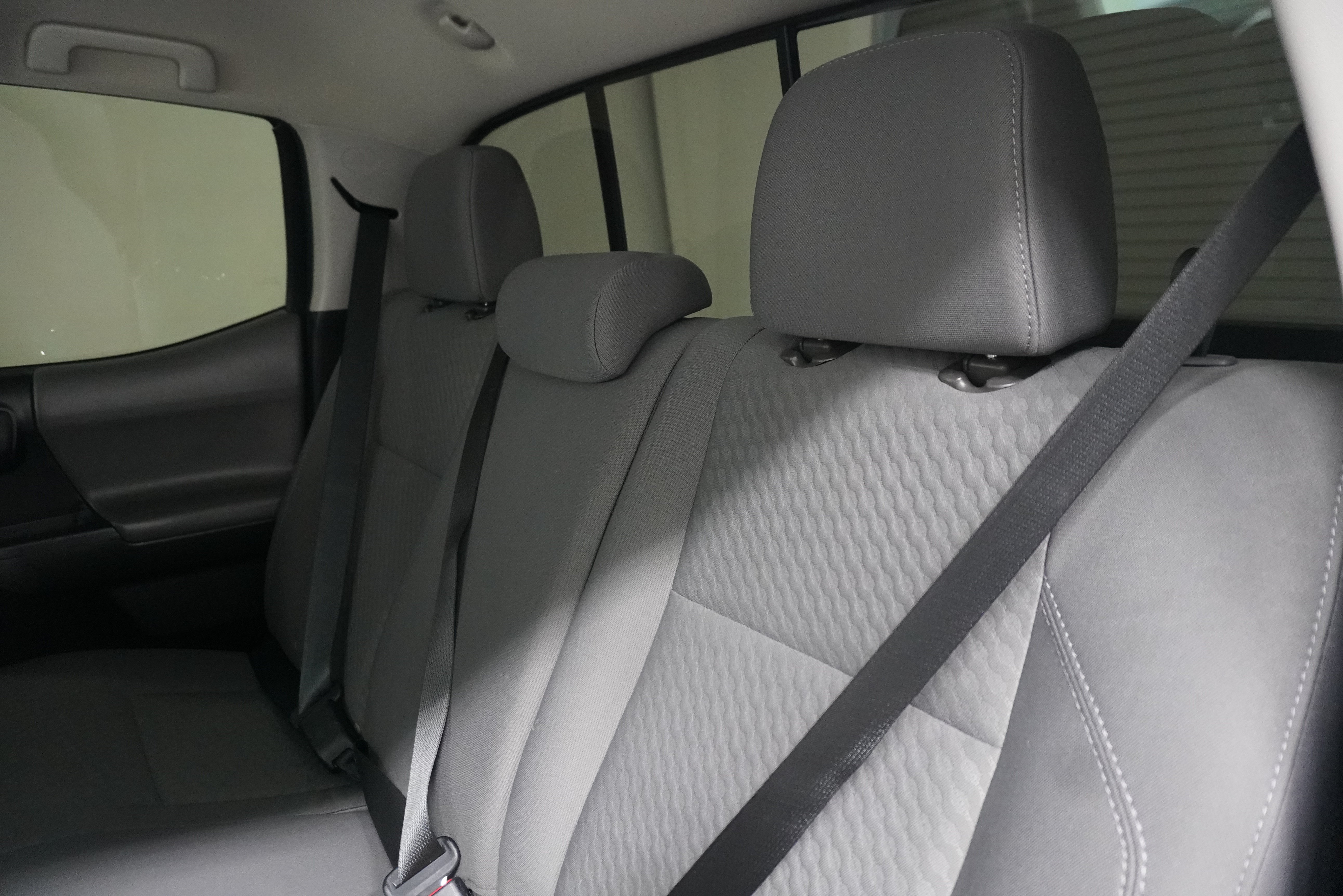 Used 2020 Toyota Tacoma SR5 RWD image 12