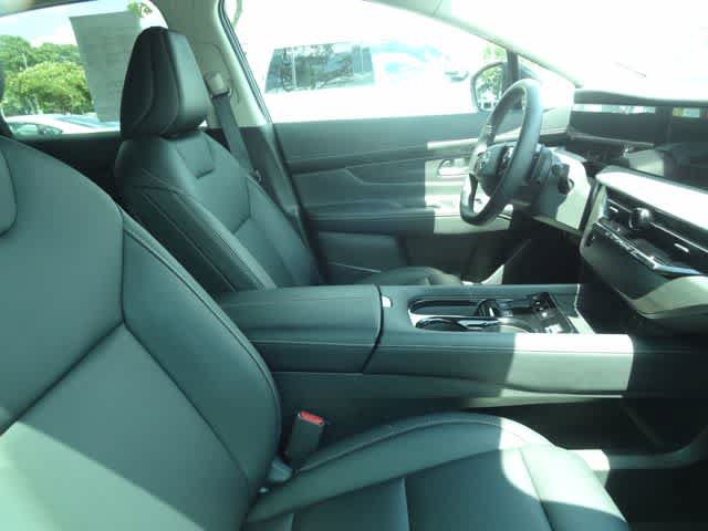 Used 2025 Nissan Murano SV FWD image 11