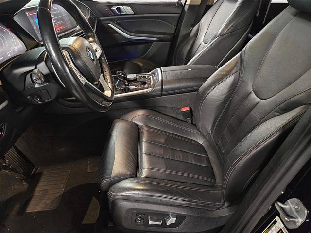 Used 2021 BMW X7 xDrive40i w/ Parking Assistance Package AWD/4WD image 17