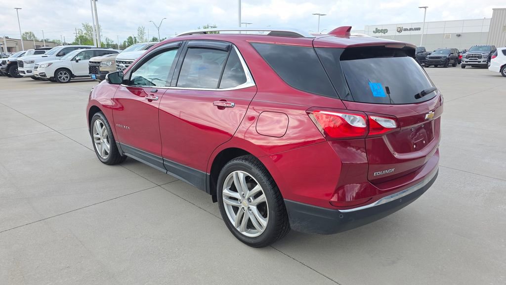 Used 2018 Chevrolet Equinox Premier image 3
