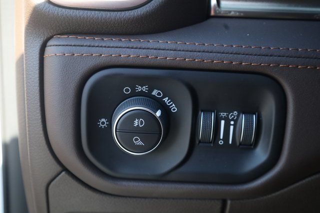 New 2026 RAM 1500 Limited AWD/4WD image 9