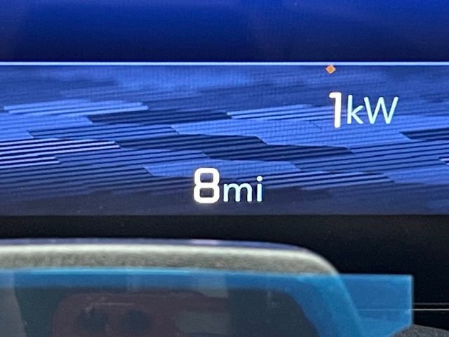 New 2025 Chevrolet Equinox EV RS image 2