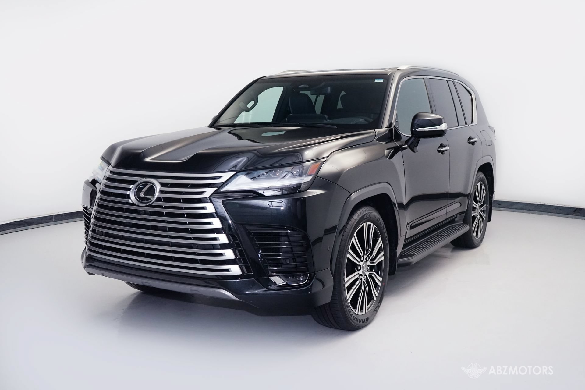 Used 2026 Lexus LX 700h Luxury AWD/4WD image 2