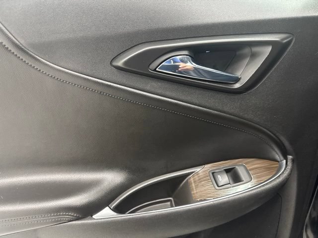 Used 2016 Chevrolet Malibu Premier FWD image 25
