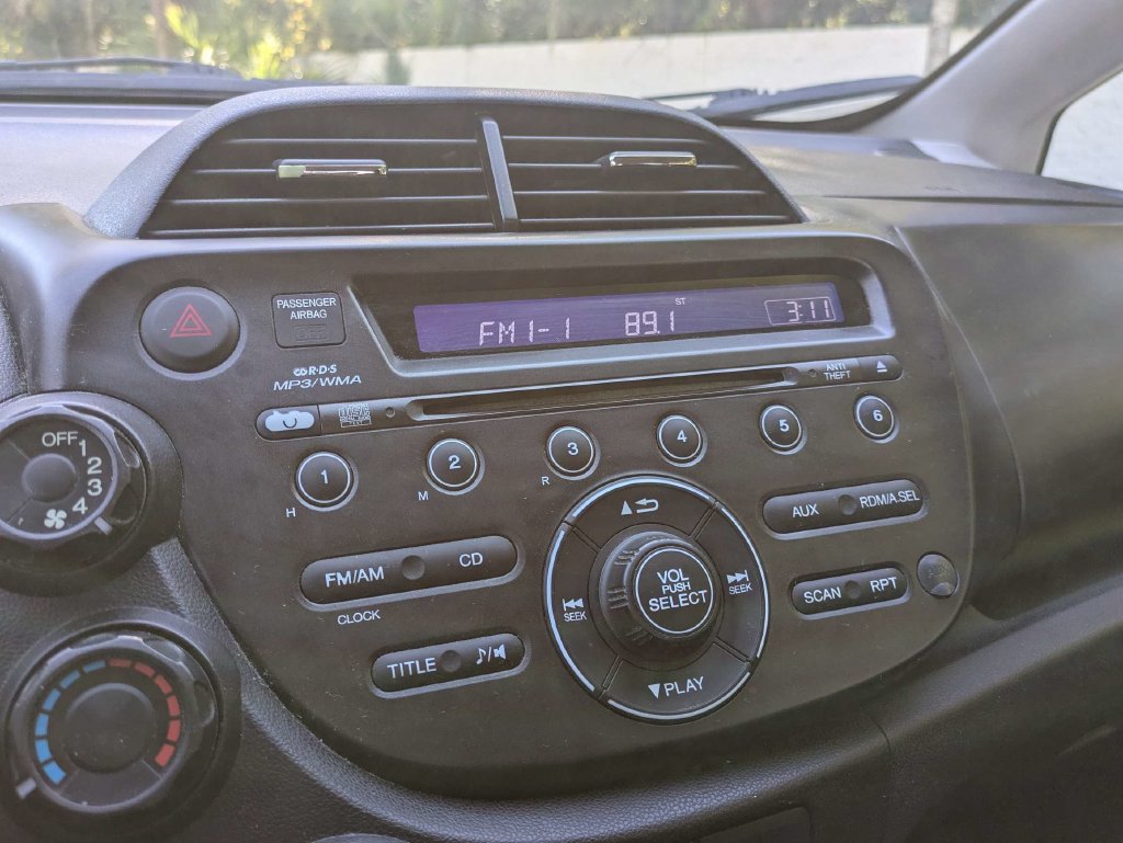 Used 2012 Honda Fit Sport image 19