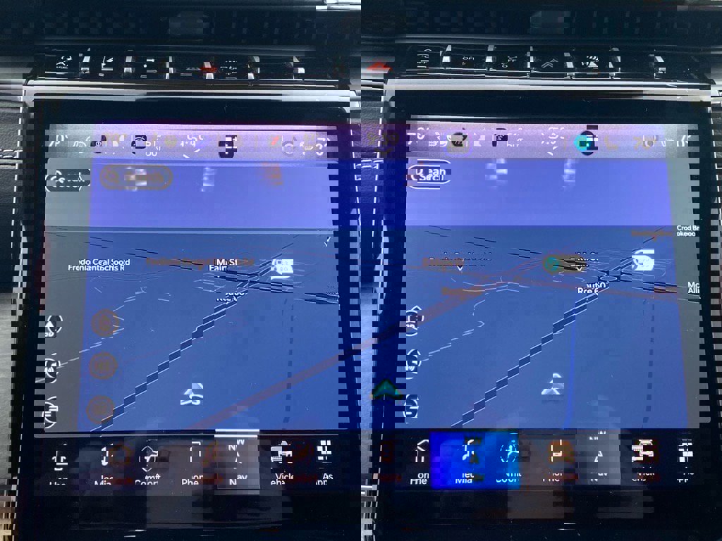 Used 2024 Jeep Grand Cherokee L Limited image 16