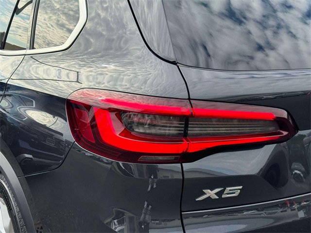 Used 2023 BMW X5 xDrive40i w/ Premium Package image 10