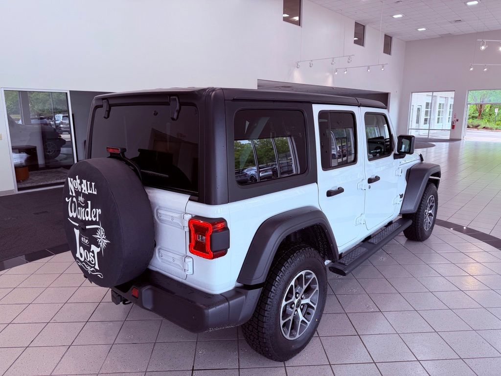 Used 2024 Jeep Wrangler Unlimited Sport AWD/4WD image 12