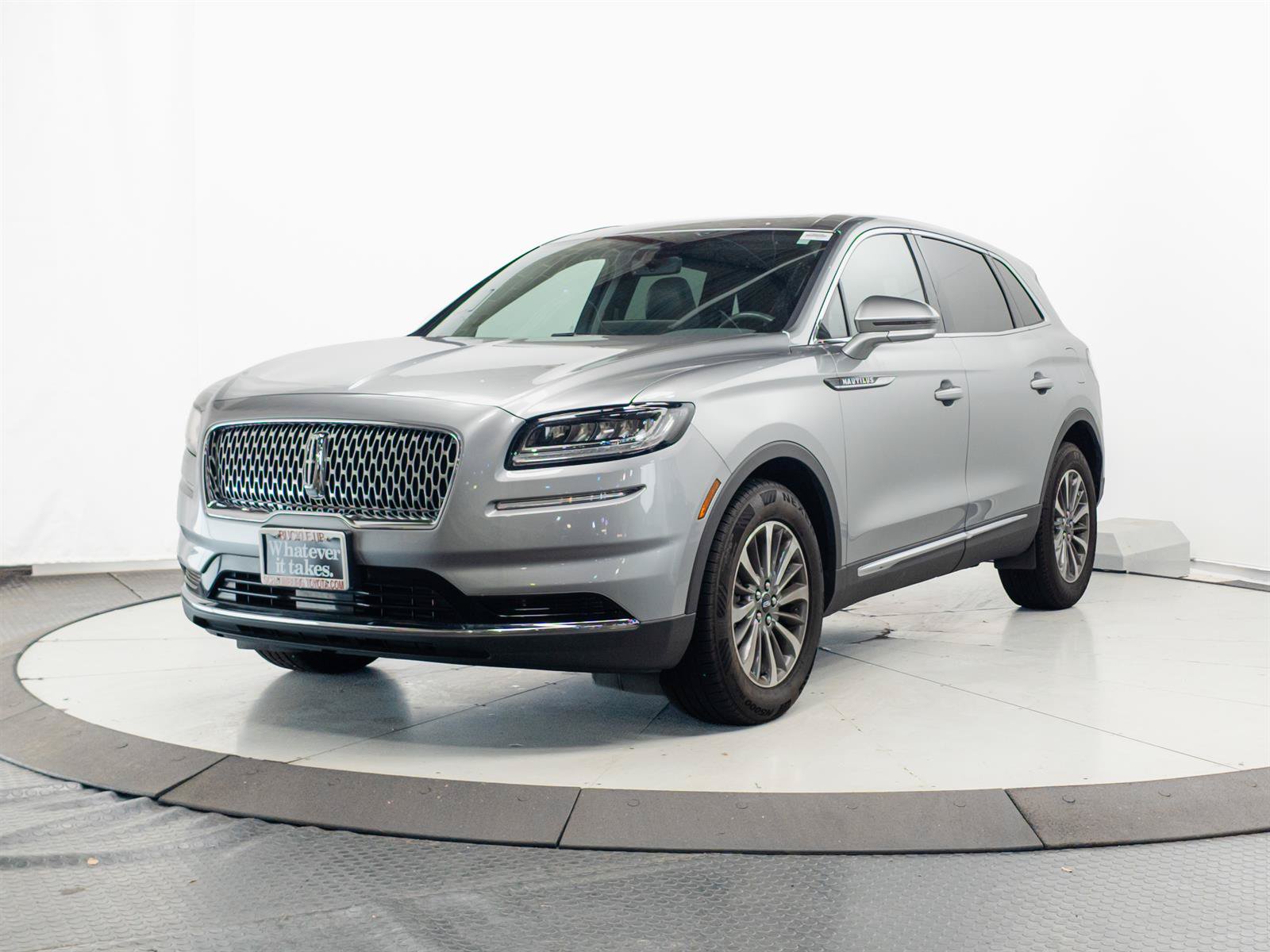 Used 2023 Lincoln Nautilus Reserve AWD/4WD video 3