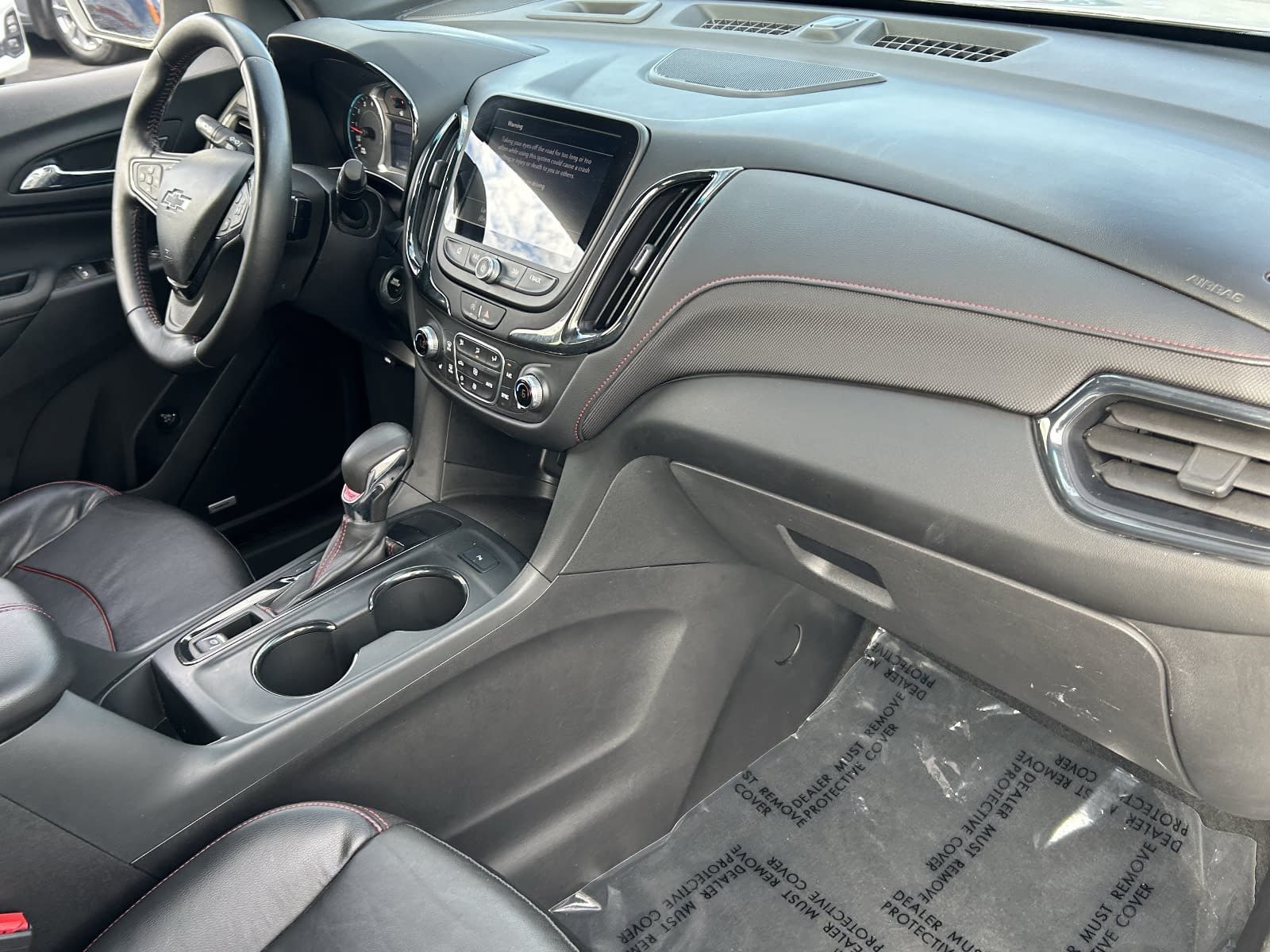 Used 2022 Chevrolet Equinox RS w/ RS Leather Package FWD image 15