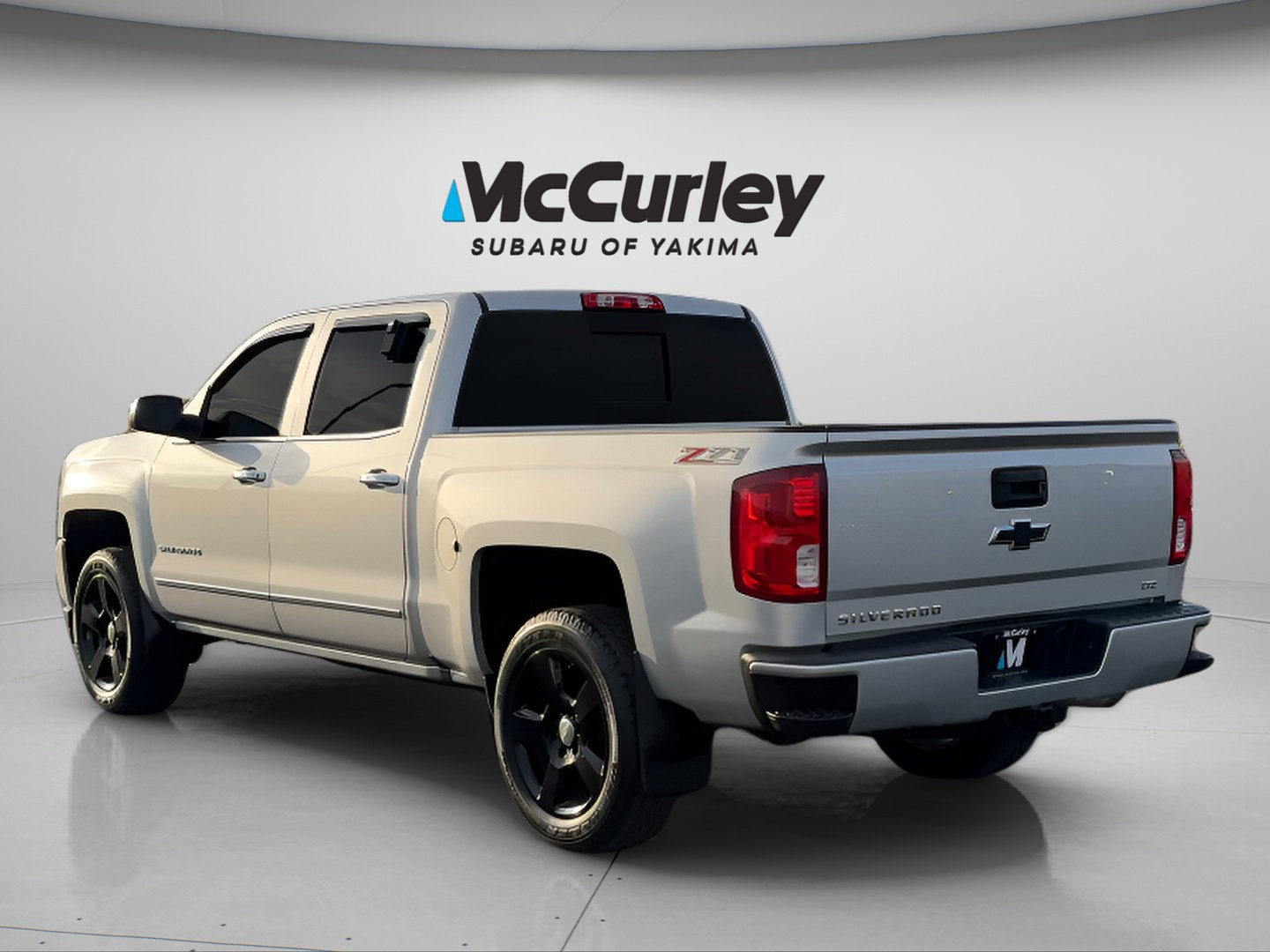 Used 2017 Chevrolet Silverado 1500 LTZ Z71 image 3