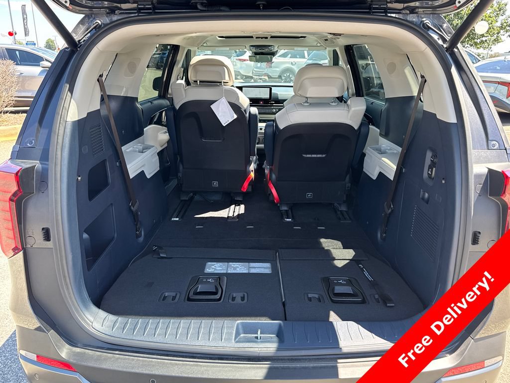 New 2025 Kia Carnival SX Prestige FWD image 16