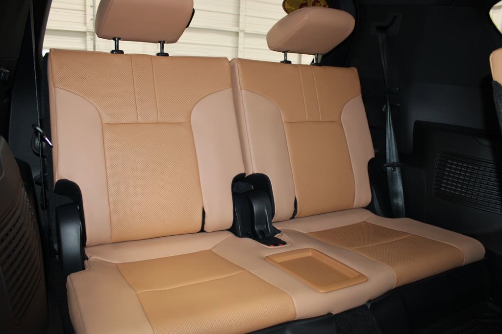 Used 2025 Lexus LX 700h Luxury image 37